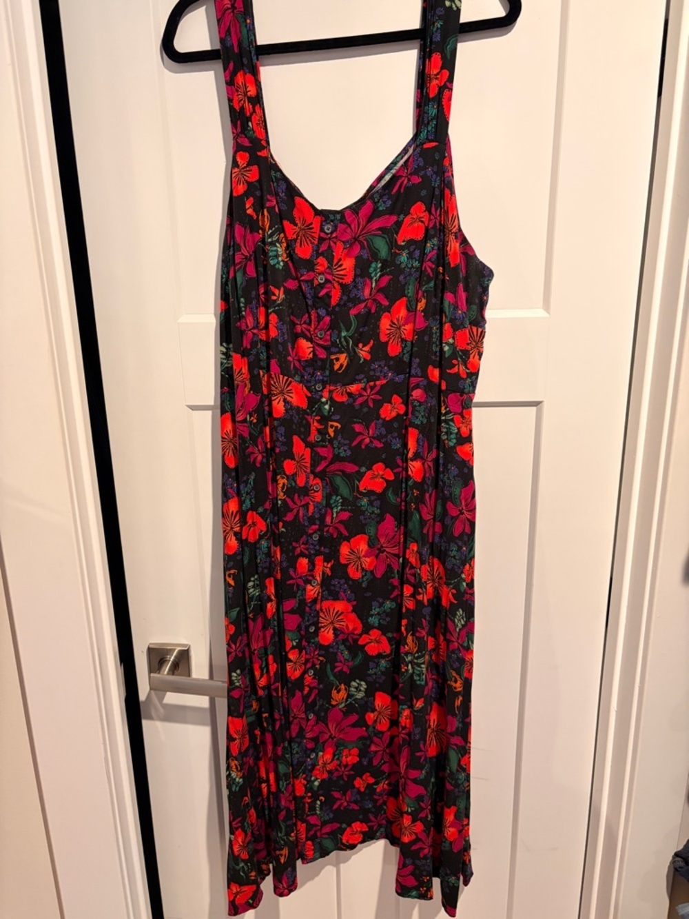 Ava & Viv Women’s Plus Size 3x Midi Dress with Red and Pink Floral Print
